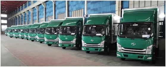 上汽輕卡再向中國(guó)郵政批量交付洗掃車，助力郵政清潔與效率雙提升